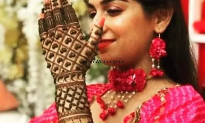 Krishna mehandi artist 